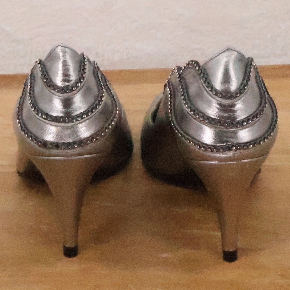 Elegance by Edythe Silver Metallic Rhinestone Pumps Size Leather Vtg Y2K - Picture 4 of 13